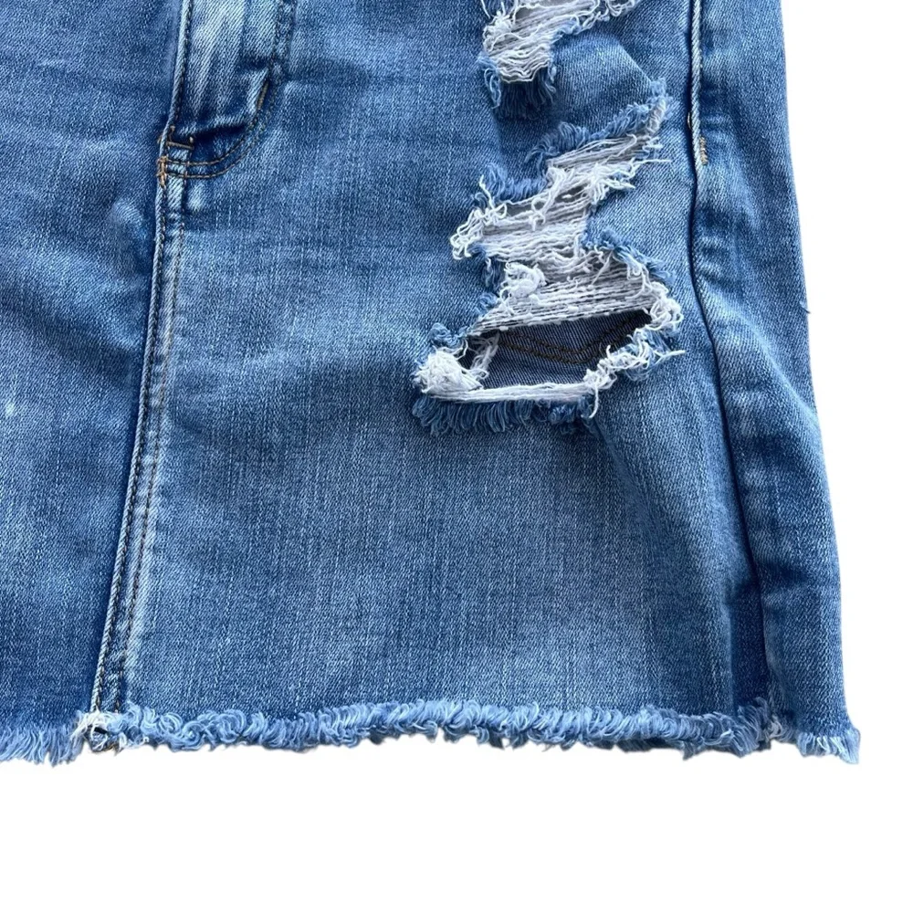 American Eagle Women’s 4 Light Wash Hi-Rise Mini Next Level Stretch X Jean Skirt